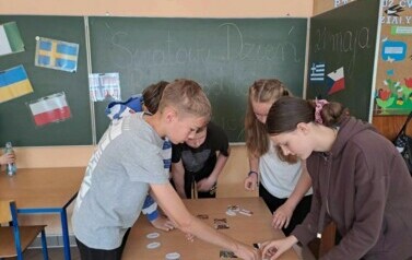 Światowy Dzień R&oacute;żnorodności Kultur w naszej szkole 12